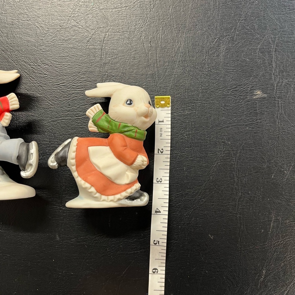 Homco Christmas skating bunnies set of 2 - Picture 9 of 11